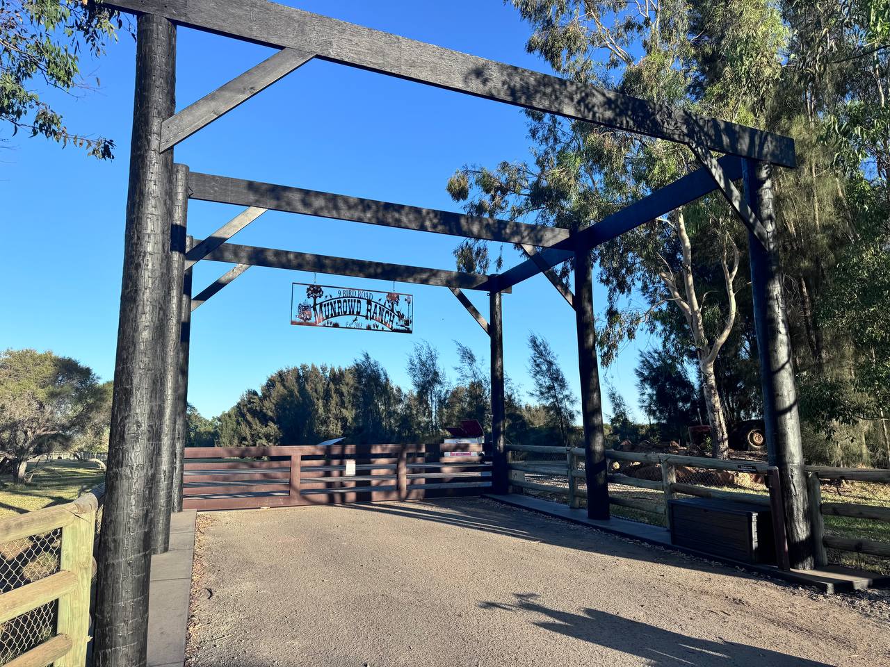 Munrowd Ranch entrance